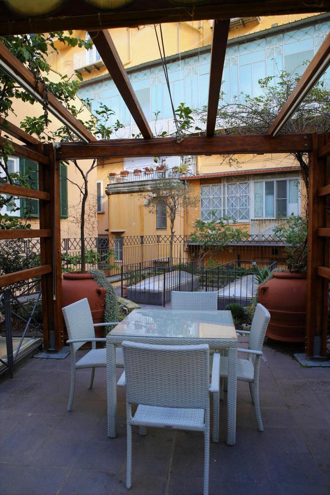 Suite Piazza Del Gesu By Domusextra Nápoles Exterior foto